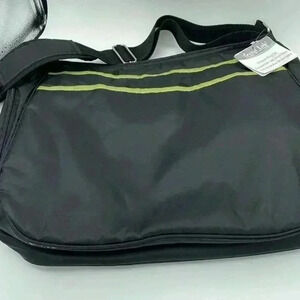 NWT--Trend Lab Diaper Bag Set